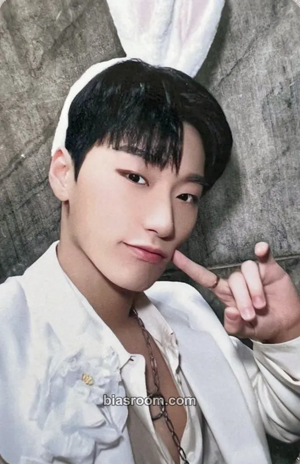 San GOLDEN HOUR : Part.1 Photocard - ATEEZ - ATEEZ K-pop photocard