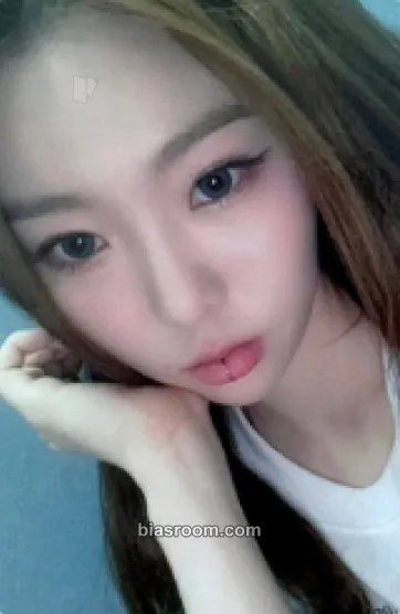 Jackie Feelin' Hot Photocard - ICHILLIN’ - ICHILLIN’ K-pop photocard