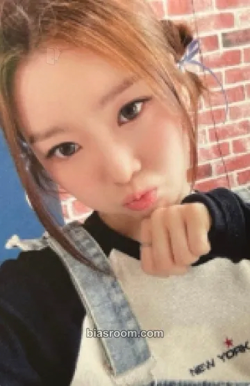 Jackie Feelin' Hot Photocard - ICHILLIN’ - ICHILLIN’ K-pop photocard