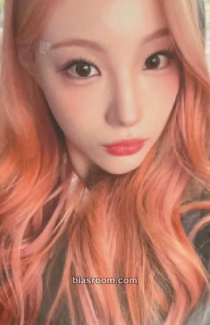 Yeju Feelin' Hot Photocard - ICHILLIN’ - ICHILLIN’ K-pop photocard