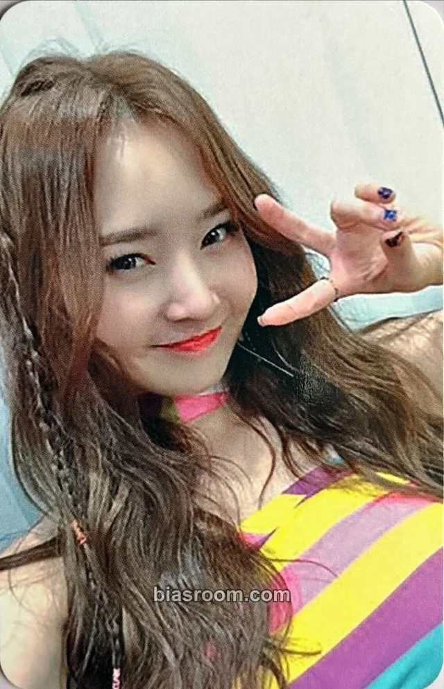 UNI.T - Woohee - Begin With The End Album album photocard