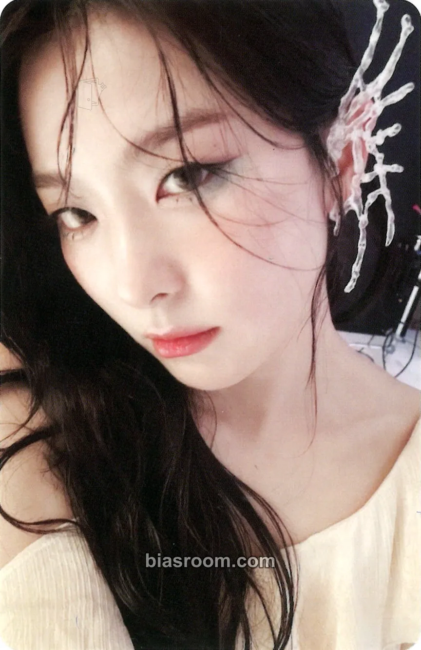 Seulgi 2025 Season's Greeting Photocard - Red Velvet - Red Velvet K-pop photocard