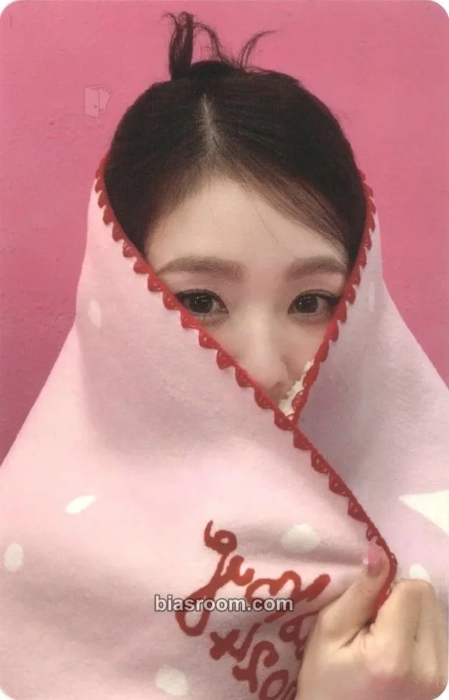 Red Velvet - Irene - Pink Christmas Other trading card 2024 version