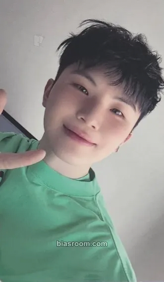 Woozi BEAM Photocard - SEVENTEEN - SEVENTEEN K-pop photocard