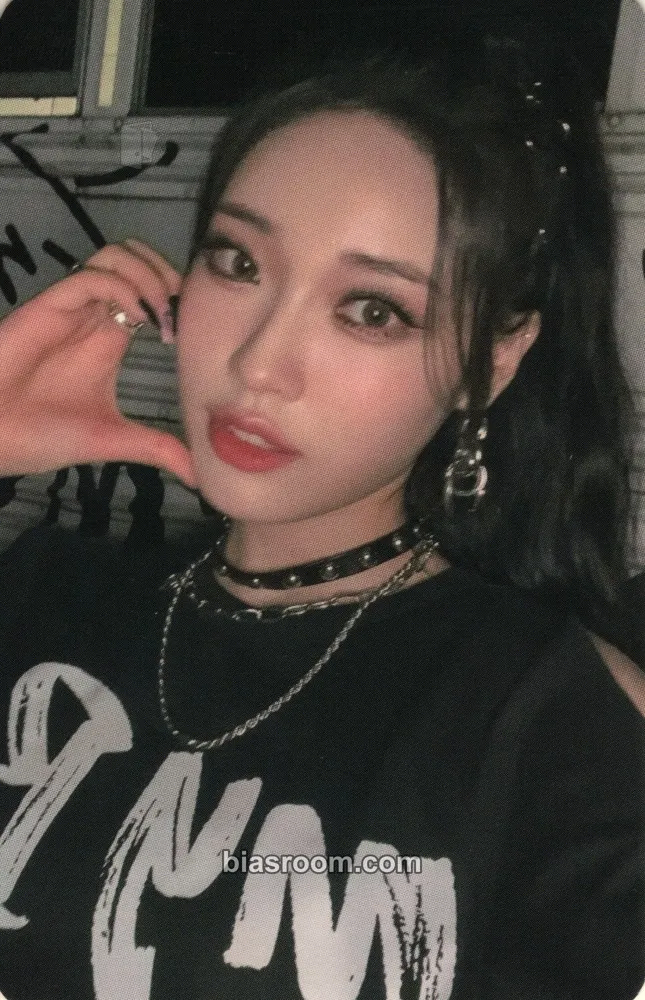Haram The Billage of Perception: Chapter Two Photocard - Billlie - Billlie K-pop photocard