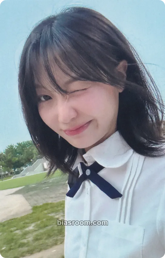 Sujeong NEW CAR Photocard - Ryu Sujeong - Ryu Sujeong K-pop photocard