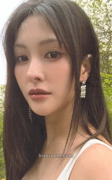Gyuri The 6th Japan Tour 2025: Karasia - Magical World Photocard - KARA - KARA K-pop photocard