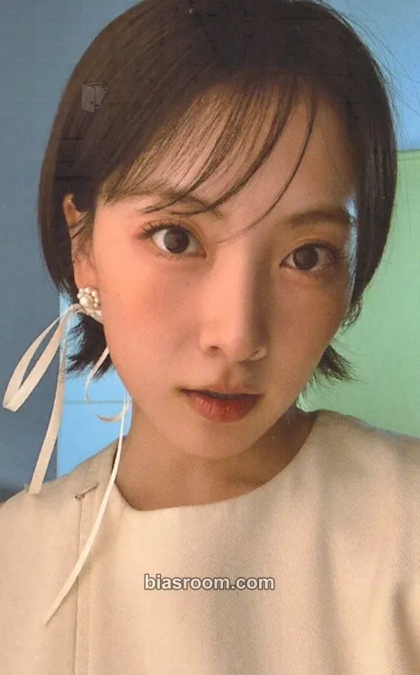 Jiyoung The 6th Japan Tour 2025: Karasia - Magical World Photocard - KARA - KARA K-pop photocard