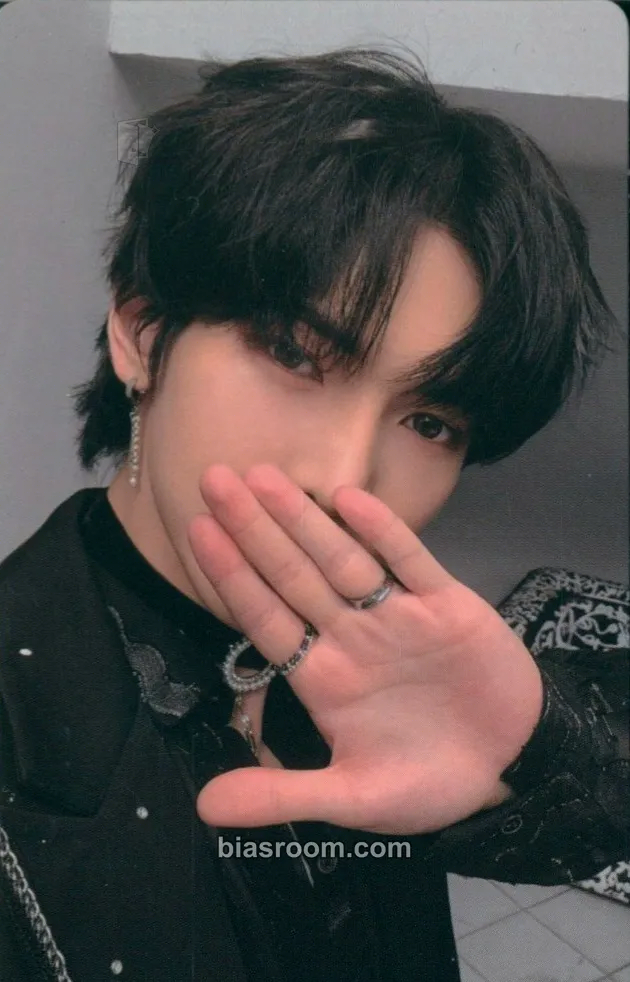 Yeosang THE WORLD EP.PARADIGM Photocard - ATEEZ - ATEEZ K-pop photocard