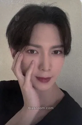 Yeosang POP-UP: THE WORLD EP.1 : MOVEMENT (Everline) Photocard - ATEEZ - ATEEZ K-pop photocard