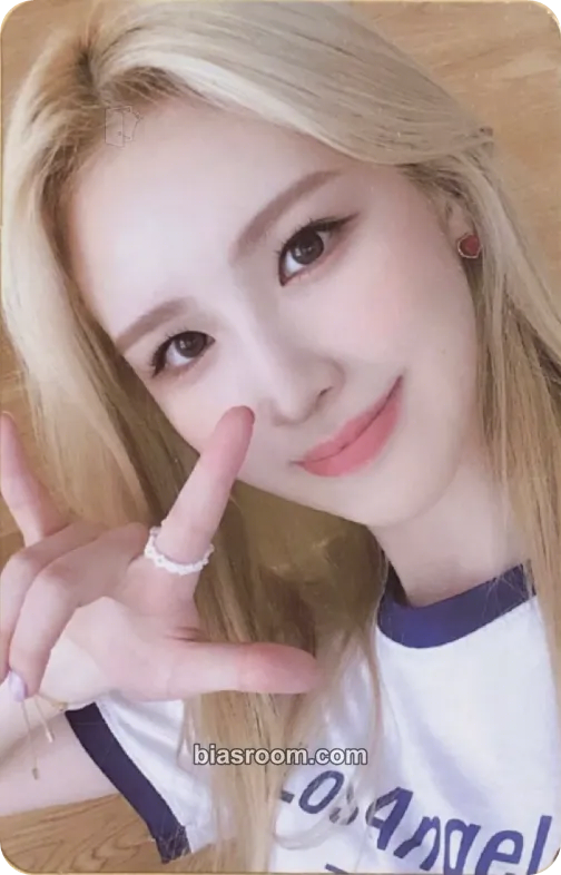 Jaehee Play Game : Holiday Photocard - Weeekly - Weeekly K-pop photocard