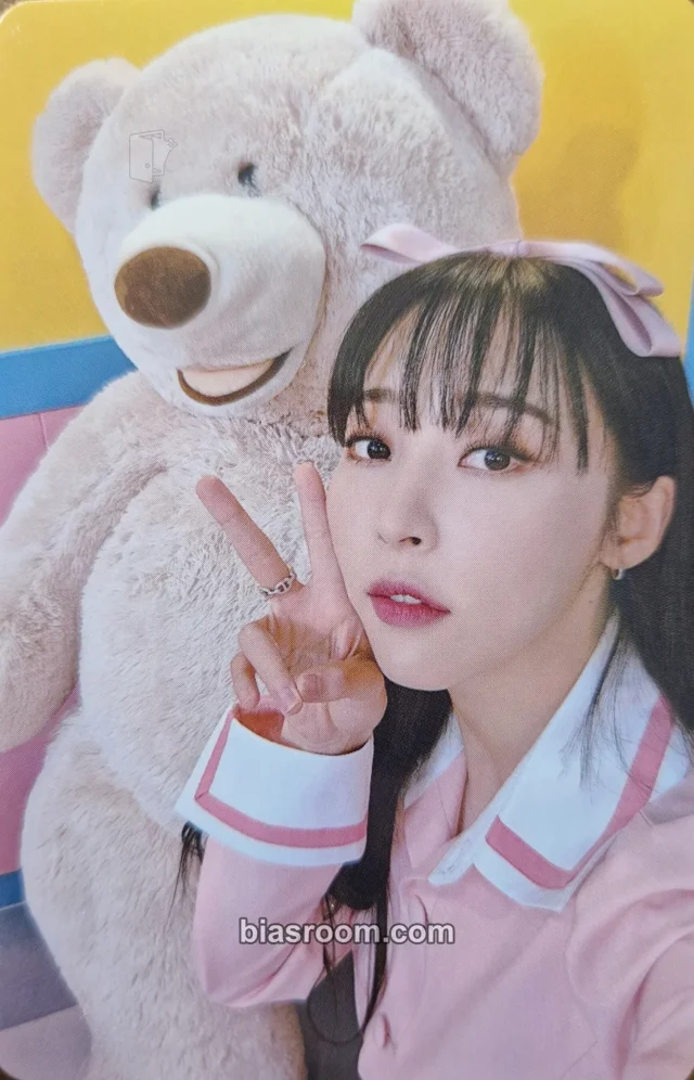 MAMAMOO - Moonbyul - 2023 Season's Greetings: Moomoo's Donuts Other pob (pre-order benefit)