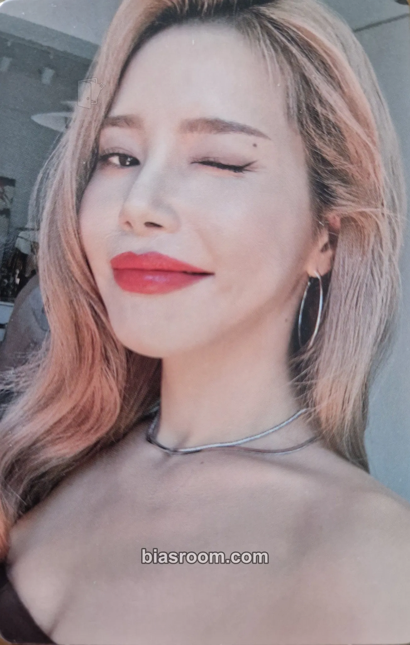 Solar Solar 2024 Season's Greetings: Agent Solar Photocard - MAMAMOO - MAMAMOO K-pop photocard