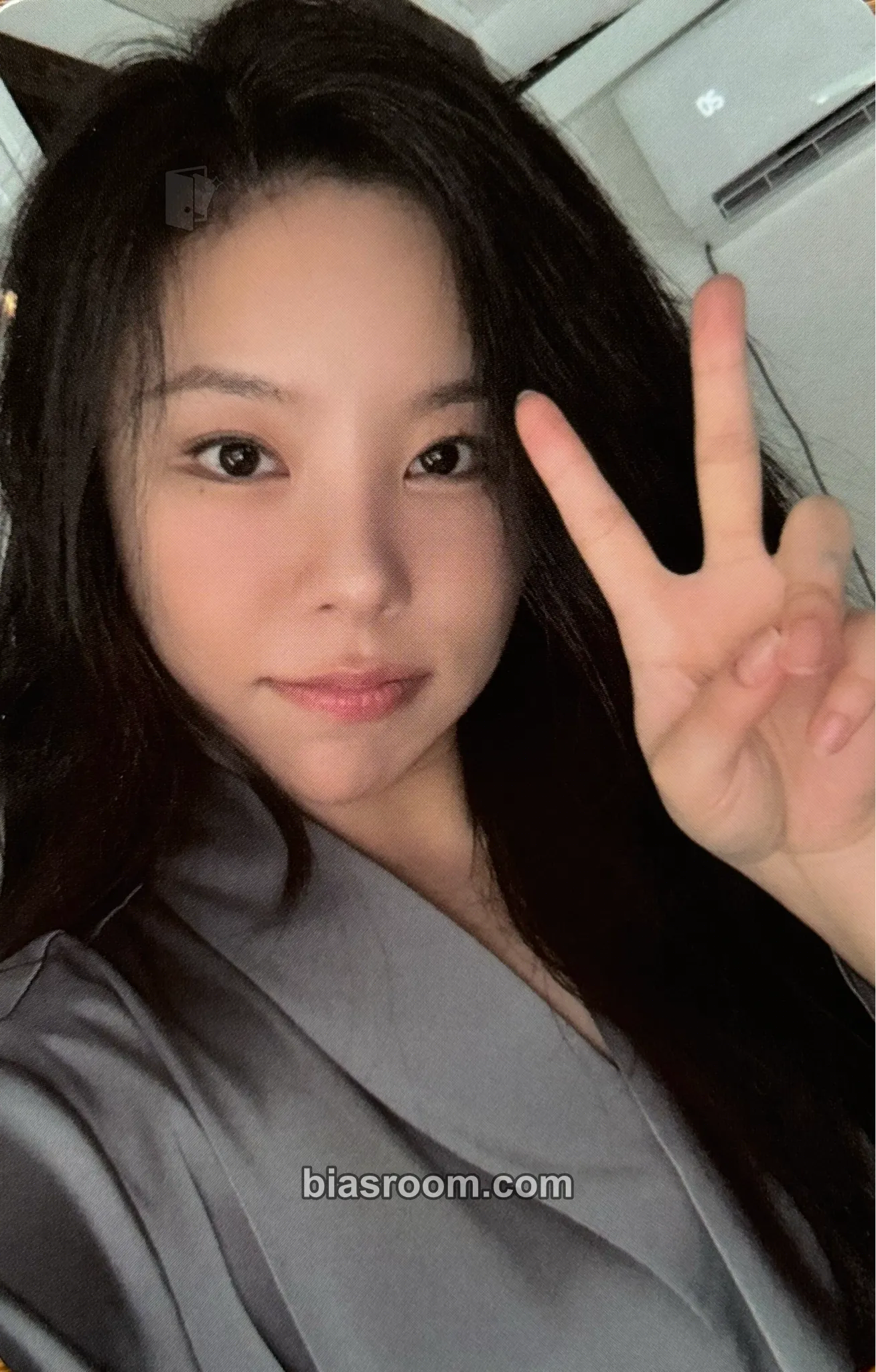 Wheein Wheein 2026 Season's Greetings: Fruitful Holiday Photocard - MAMAMOO - MAMAMOO K-pop photocard