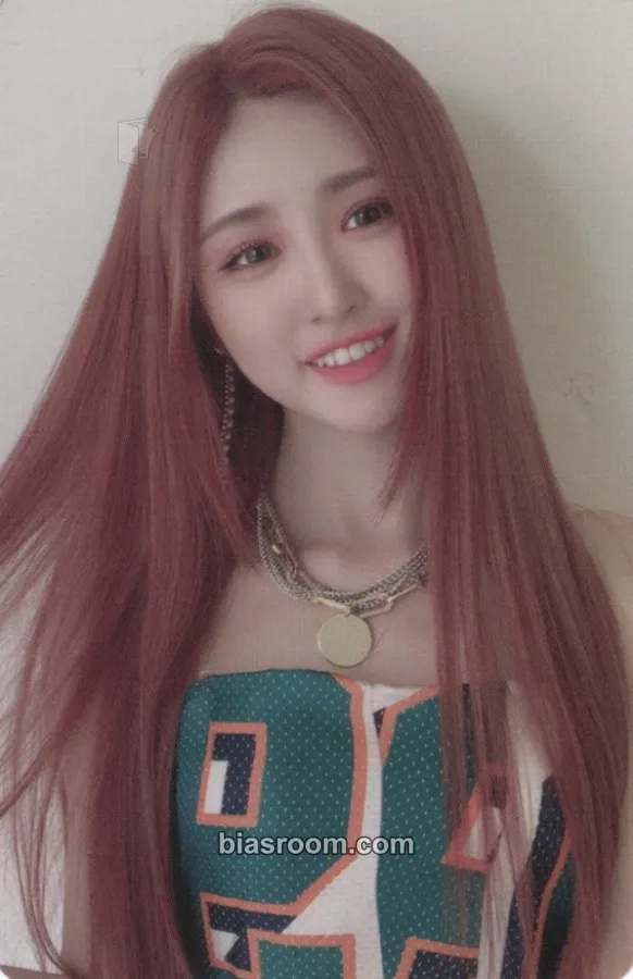 MUU (Taeryeong) SOLAR: flare Photocard - LUNARSOLAR - LUNARSOLAR K-pop photocard