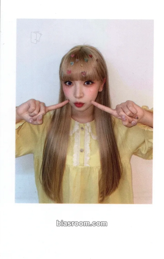 Haruna The Collective Soul and Unconscious: Chapter One Photocard - Billlie - Billlie K-pop photocard