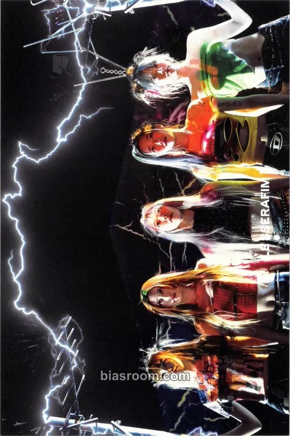 CRAZY Photocard - LE SSERAFIM - LE SSERAFIM K-pop photocard