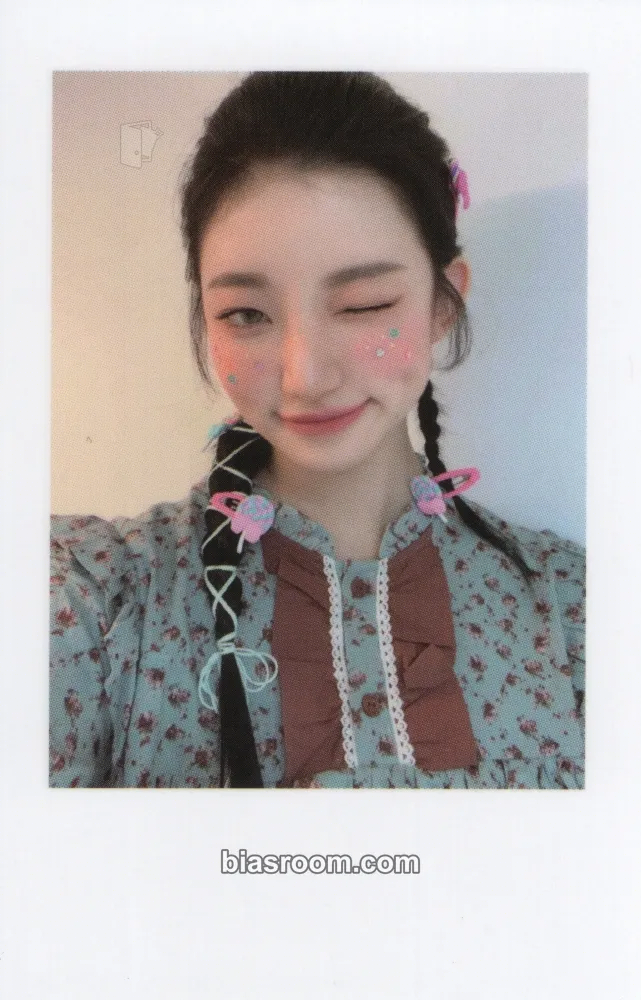 Siyoon The Collective Soul and Unconscious: Chapter One Photocard - Billlie - Billlie K-pop photocard
