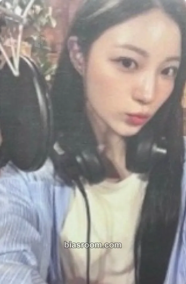 Yeju Feelin' Hot Photocard - ICHILLIN’ - ICHILLIN’ K-pop photocard