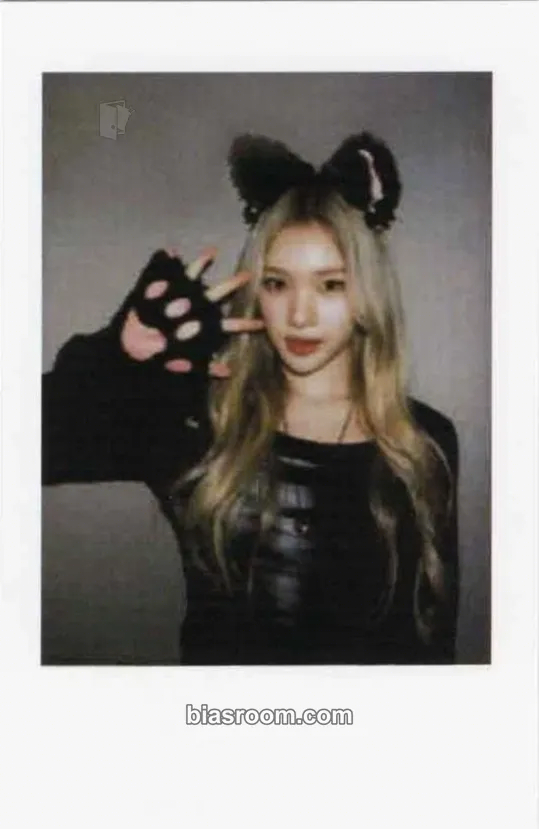 Juun STYLE Photocard - Hearts2Hearts - Hearts2Hearts K-pop photocard