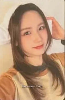 Jiyoon ICHILLIN' 2025 Season's Greetings - Office (Poca Album) Photocard - ICHILLIN’ - ICHILLIN’ K-pop photocard