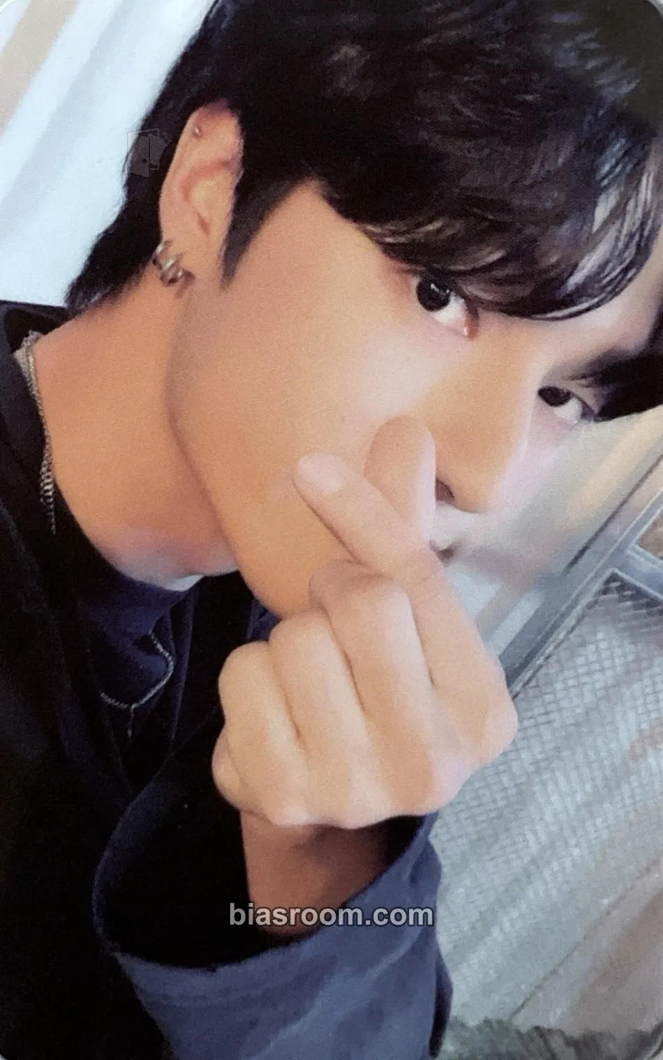 Wooyoung THE WORLD EP.1 : MOVEMENT Photocard - ATEEZ - ATEEZ K-pop photocard