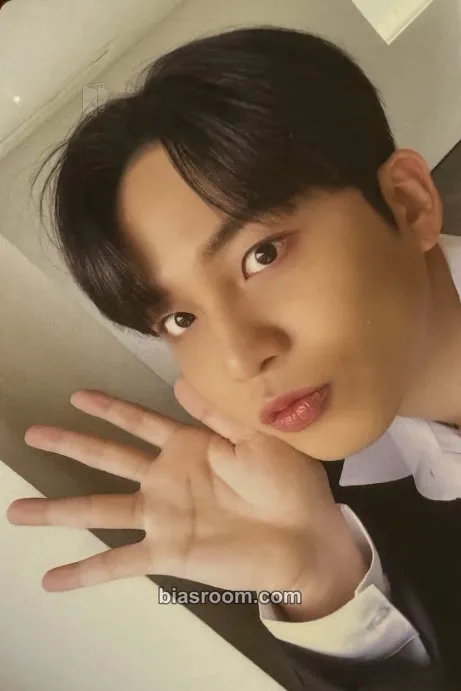 Jongho Golden Hour : Part 1 Work to Live Ver. Photocard - ATEEZ - ATEEZ K-pop photocard
