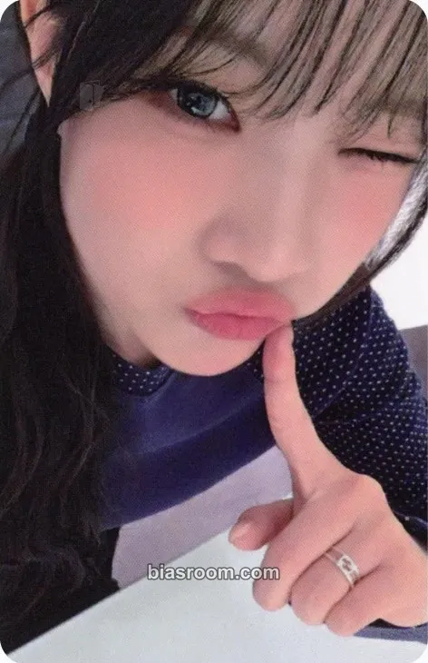 Juun FOCUS Photocard - Hearts2Hearts - Hearts2Hearts K-pop photocard