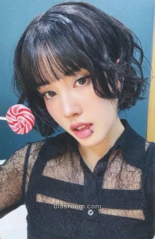 Yoon S Photocard - STAYC - STAYC K-pop photocard