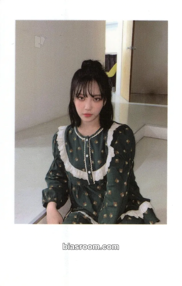 Moon Sua The Collective Soul and Unconscious: Chapter One Photocard - Billlie - Billlie K-pop photocard