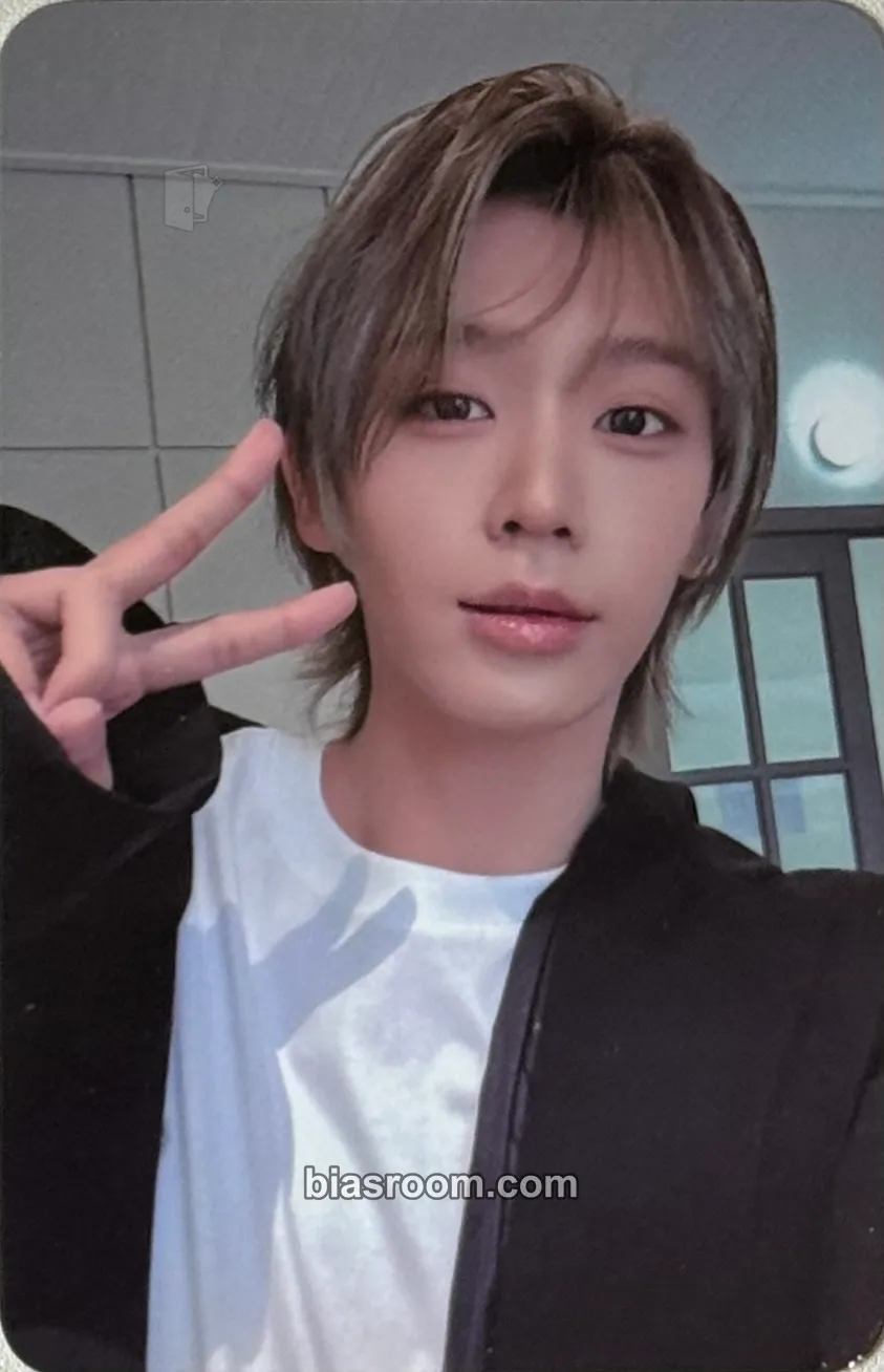 Shuaibo FI (Faves Idol) Vol. 1 Photocard - AHOF - AHOF K-pop photocard
