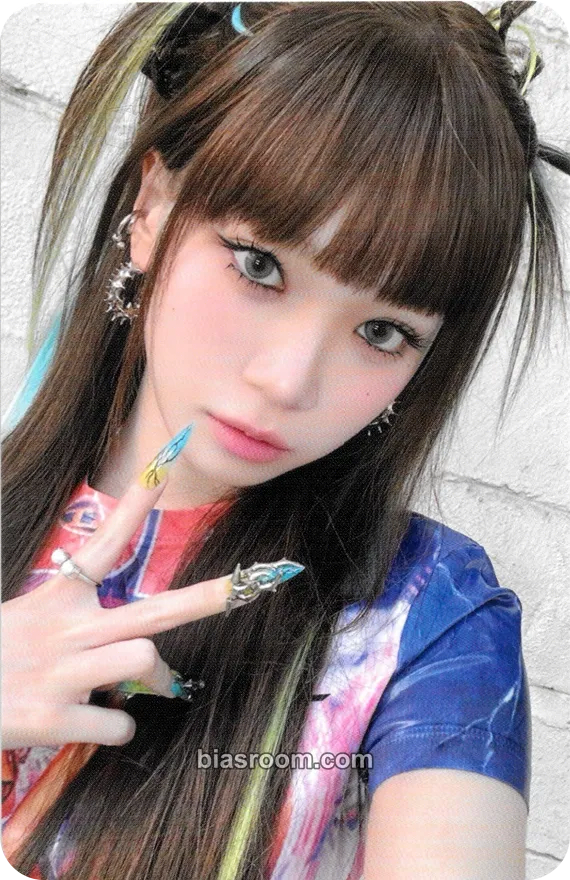 Kim Chaewon CRAZY Photocard - LE SSERAFIM - LE SSERAFIM K-pop photocard