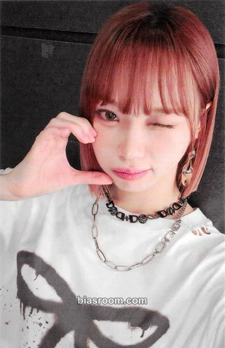 Kim Chaewon CRAZY Photocard - LE SSERAFIM - LE SSERAFIM K-pop photocard