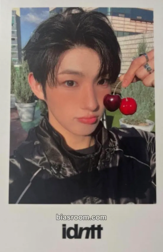 Kim HeeJu yesweare Photocard - idntt - idntt K-pop photocard