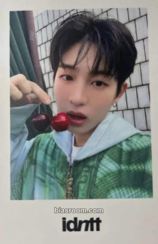 Han YeJoon yesweare Photocard - idntt - idntt K-pop photocard