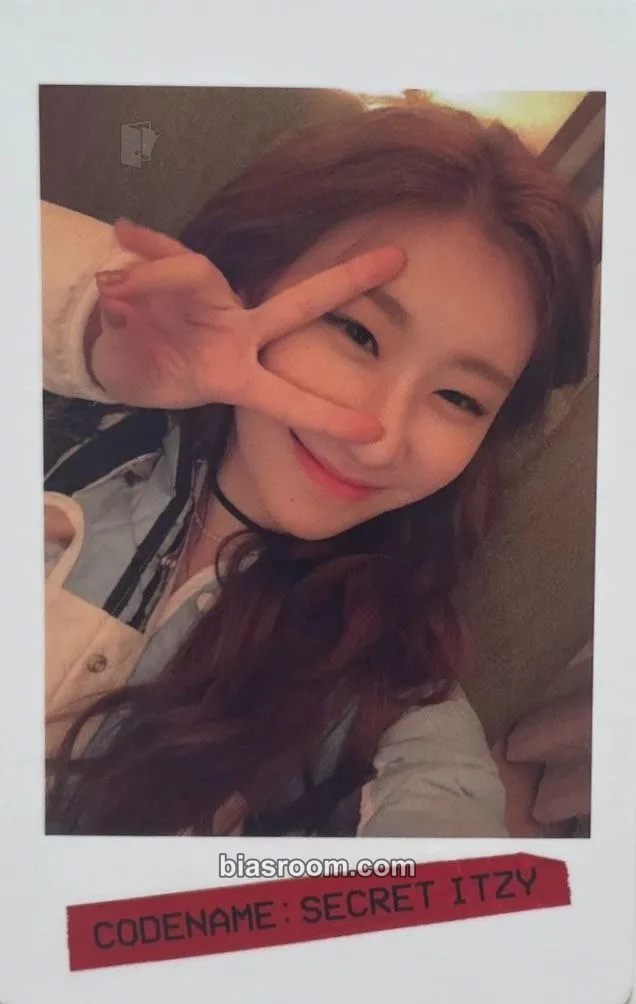 Chaeryeong Codename : Secret ITZY Photocard - ITZY - ITZY K-pop photocard