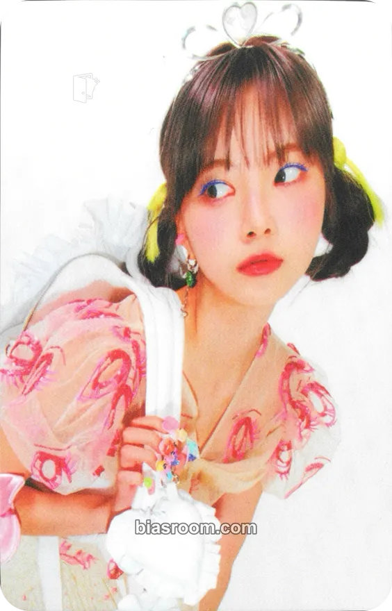 Hong Eunchae CRAZY Photocard - LE SSERAFIM - LE SSERAFIM K-pop photocard