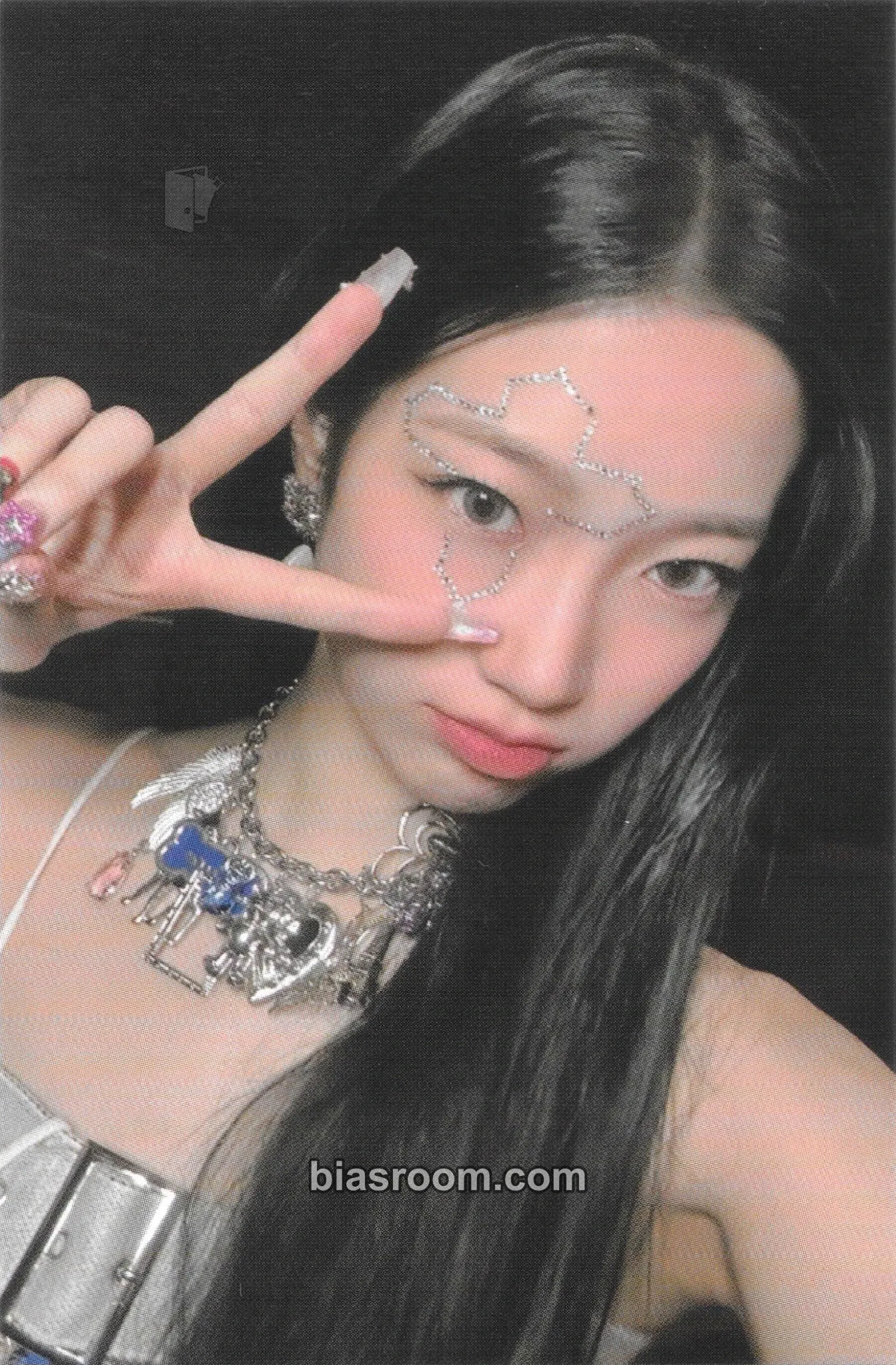 Kazuha EASY Photocard - LE SSERAFIM - LE SSERAFIM K-pop photocard