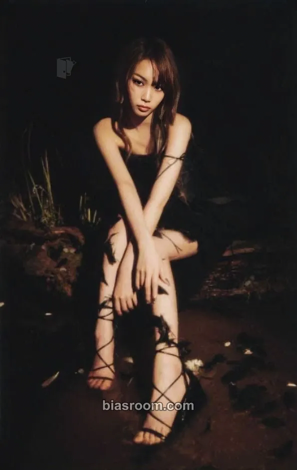 Kim Chaewon EASY Photocard - LE SSERAFIM - LE SSERAFIM K-pop photocard