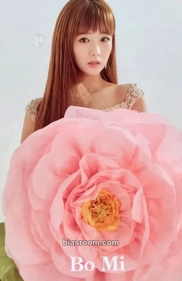 Bomi Pink Doll Photocard - Apink - Apink K-pop photocard