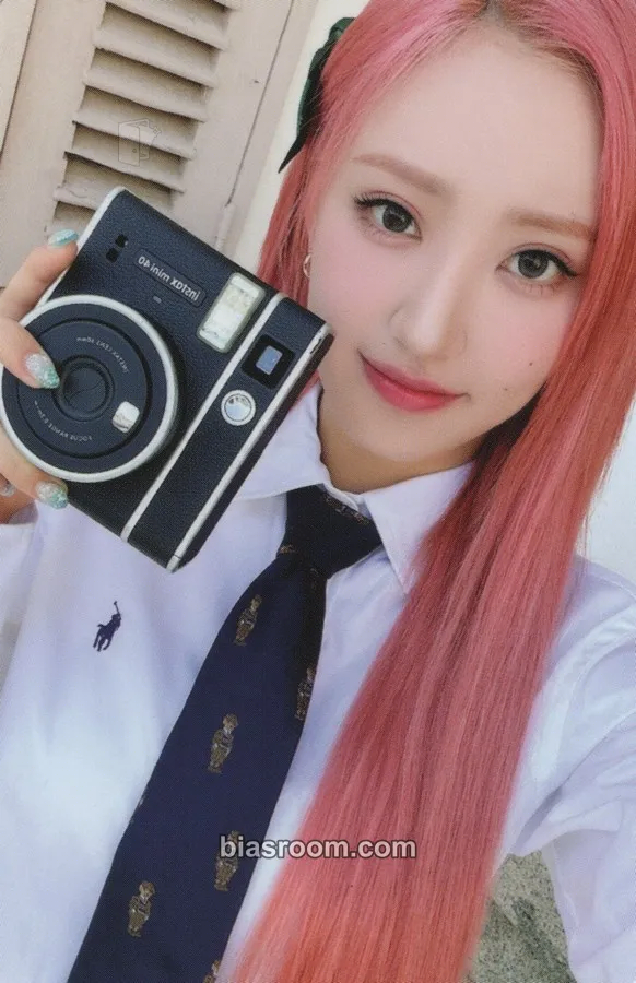 Hwiseo Official fanclub 1st generation Photocard - EL7Z UP - EL7Z UP K-pop photocard