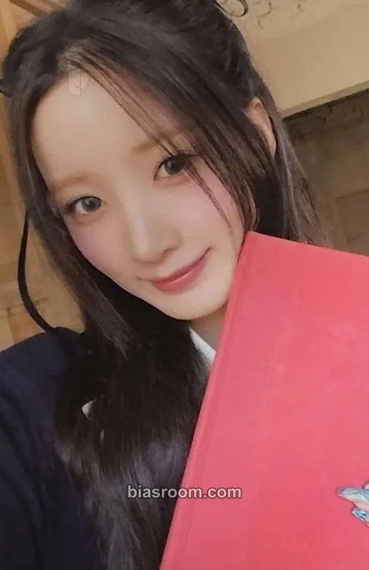 Yuki Official fanclub 1st generation Photocard - EL7Z UP - EL7Z UP K-pop photocard