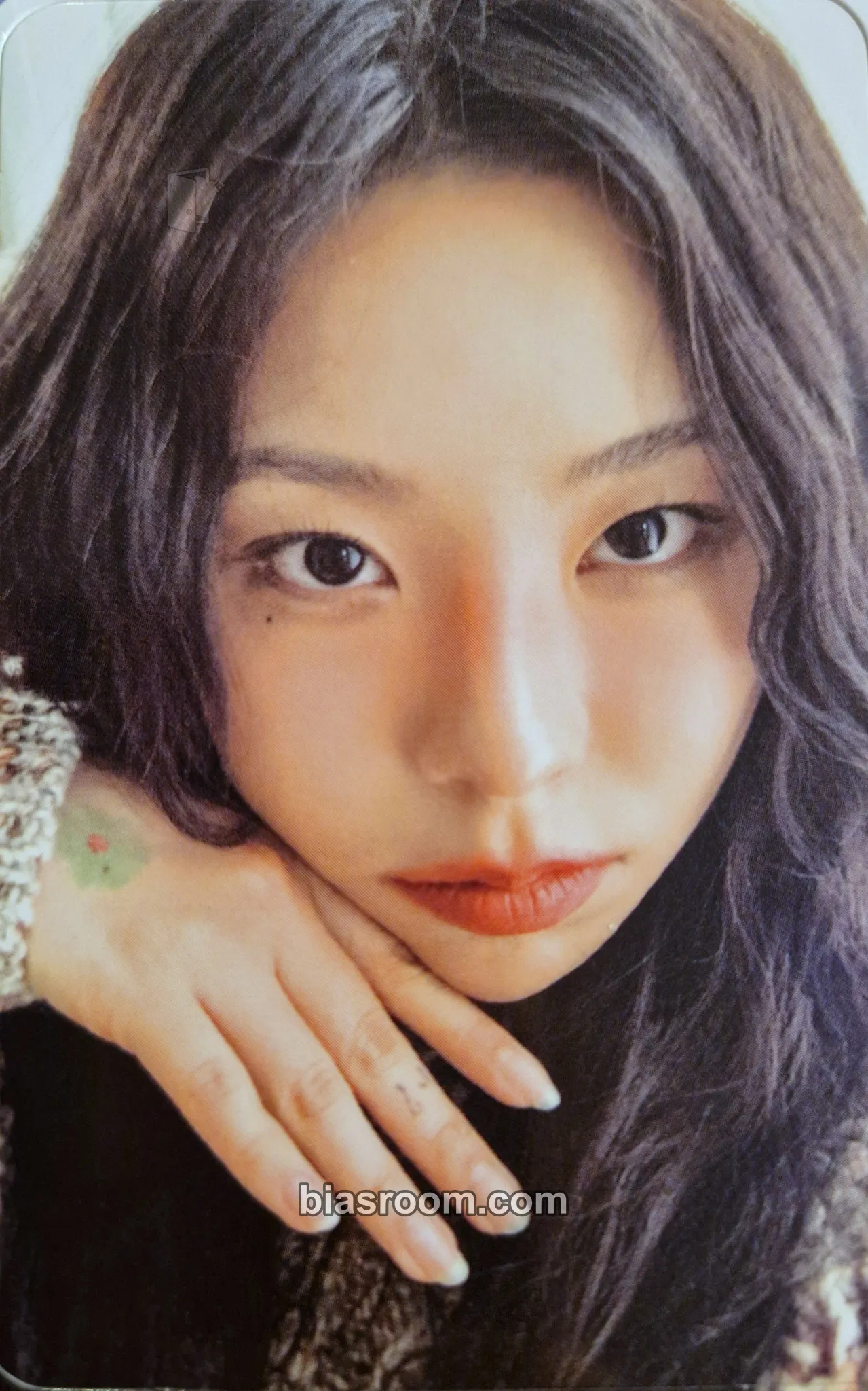 Wheein Wheein 2025 Season's Greetings: Either S!de Photocard - MAMAMOO - MAMAMOO K-pop photocard