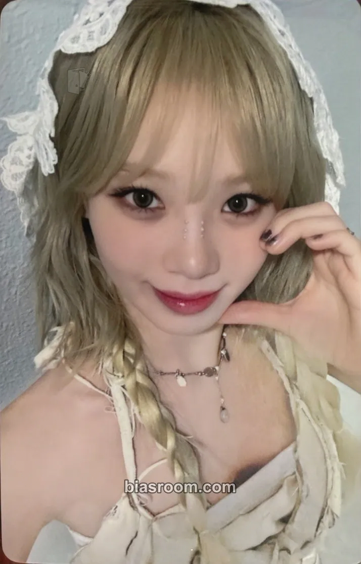 Kim Chaewon EASY Photocard - LE SSERAFIM - LE SSERAFIM K-pop photocard