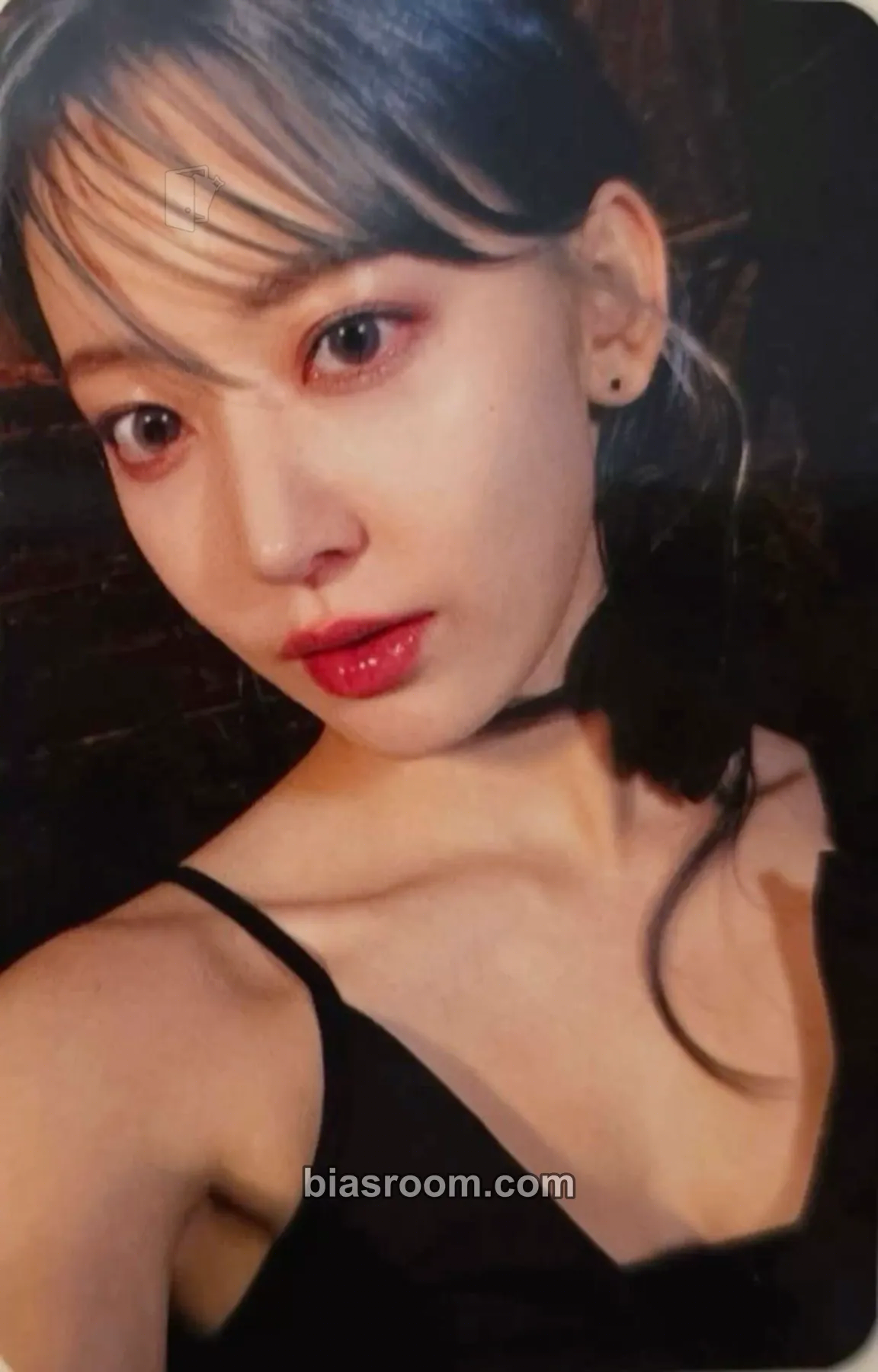 Sakura EASY Photocard - LE SSERAFIM - LE SSERAFIM K-pop photocard