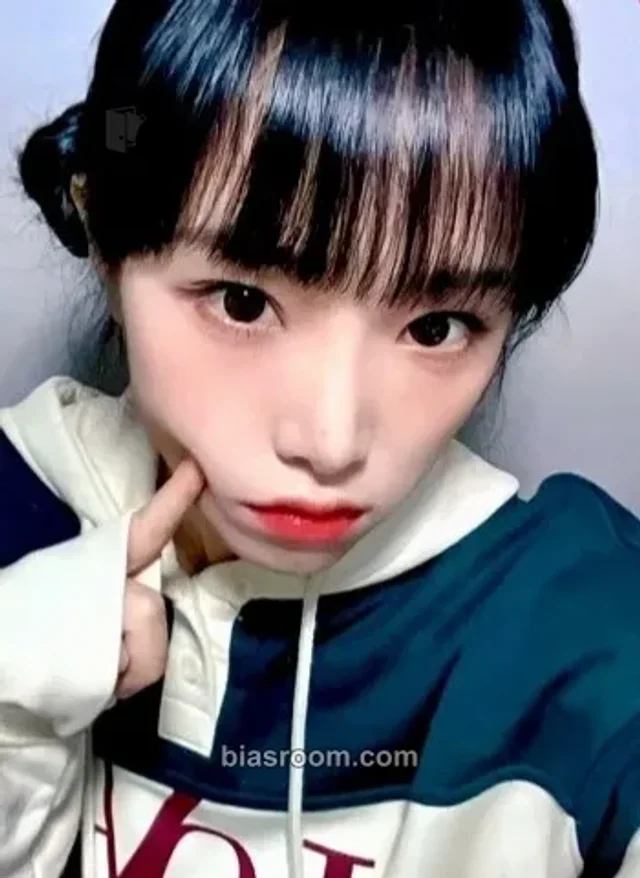 Yena - Yena - SMARTPHONE Album apple music fansign round 4