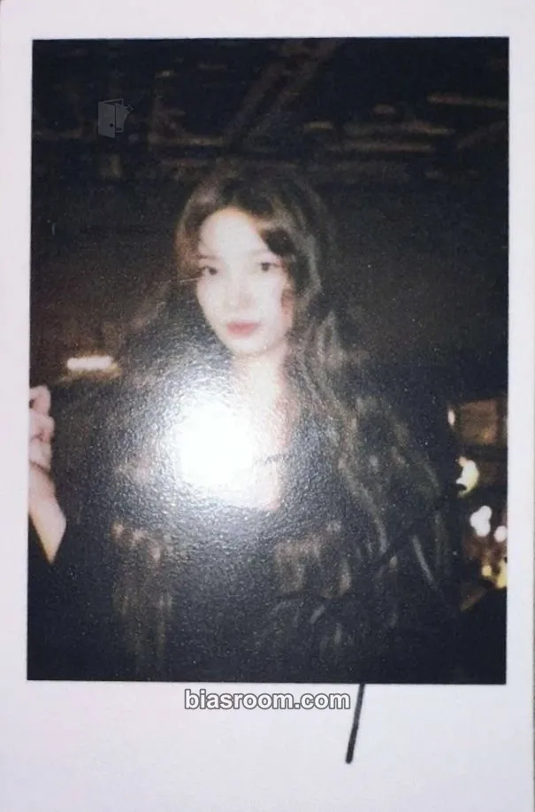 Kazuha HOT Photocard - LE SSERAFIM - LE SSERAFIM K-pop photocard
