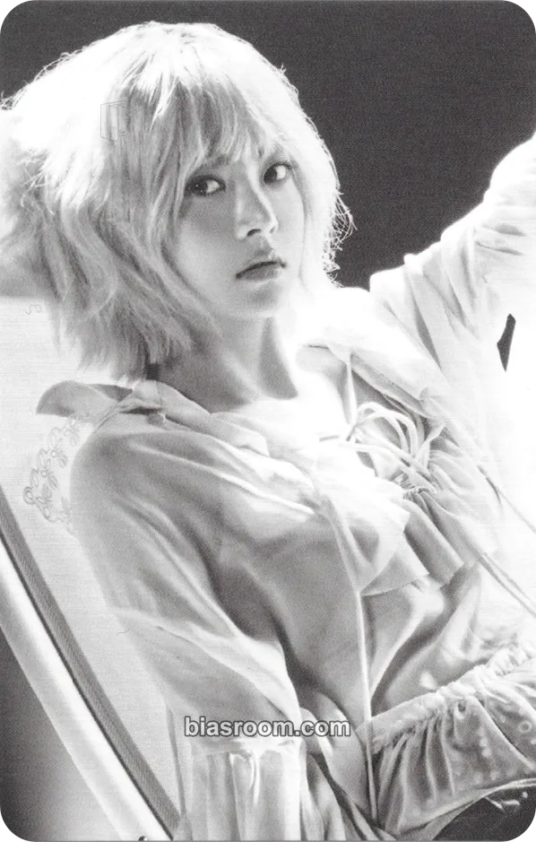 Hong Eunchae HOT Photocard - LE SSERAFIM - LE SSERAFIM K-pop photocard