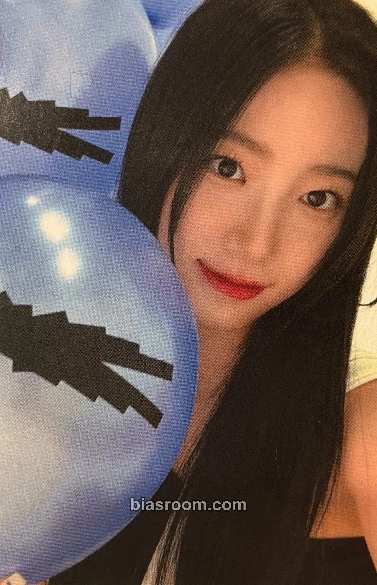 Kazuha UNFORGIVEN Photocard - LE SSERAFIM - LE SSERAFIM K-pop photocard