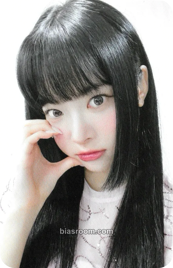 Hong Eunchae UNFORGIVEN Photocard - LE SSERAFIM - LE SSERAFIM K-pop photocard